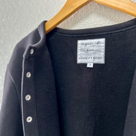 agne's b. × ADAM ET ROPE’ 別注カーディガンプレッション