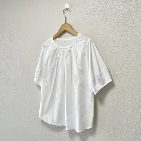 販売継続品 / TORIHS フロントレースT(花柄) 3(L)