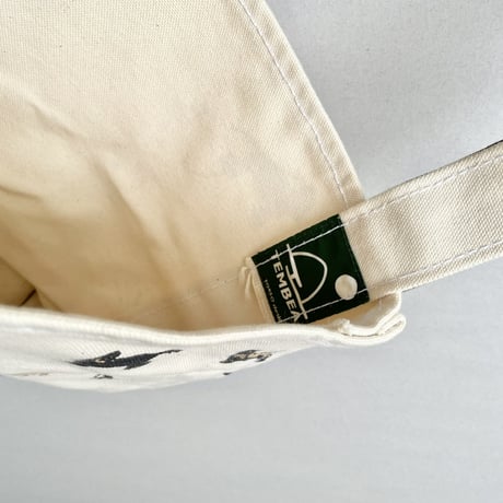 TEMBEA BAGUETTE TOTE DOG