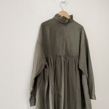 Honnete  frilled collared wide dress フリルカラー ワイドワンピース