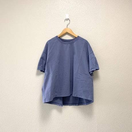 nest robe Tシャツ