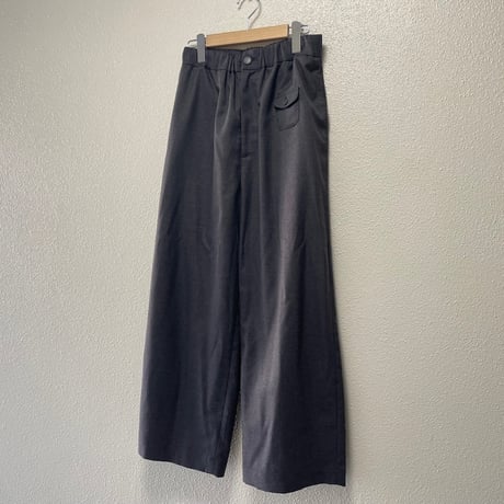 2025AW / 販促継続品 休日と詩 ダックワーズパンツ