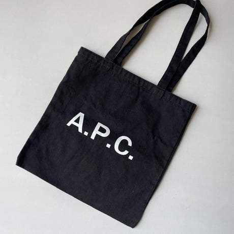 A.P.C  ロゴプリントトートバッグ