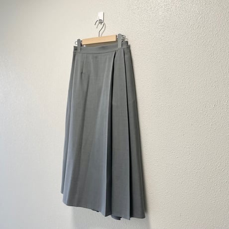 休日と詩 トリトンスカート