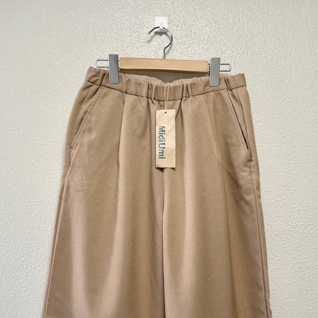 販売継続品 / タグ付き未使用品 / MidiUmi color easy pants