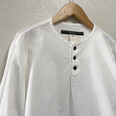 GARMENT REPRODUCTION OF WORKERS HENRY NECK SHIRT