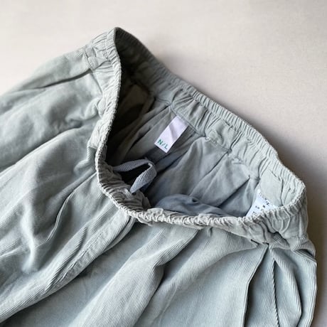 2023AW / NATURAL LAUNDRY コーデュロイワイドエッグパンツ