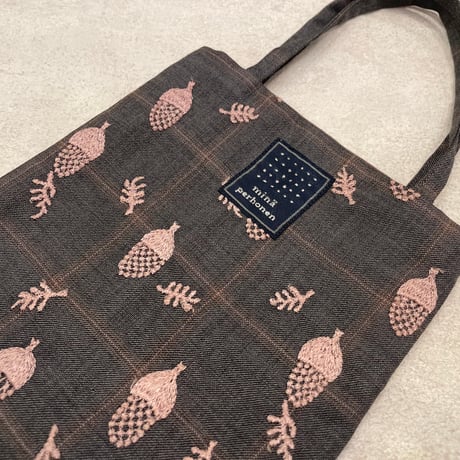 minaperhonen mini bag donguri
