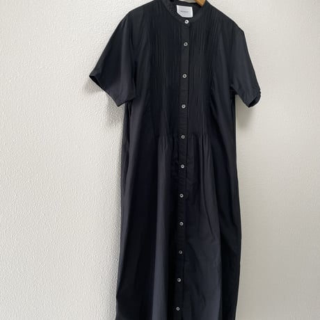 MIDUMISOLID ハーフスリーブピンタック シャツワンピース
