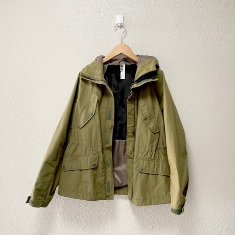 MHL. マウンテンパーカー