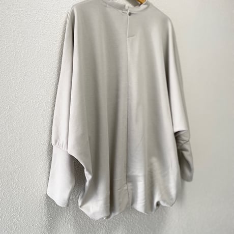 人気完売品 / mizuiro ind スタンドカラーコクーンプルオーバー