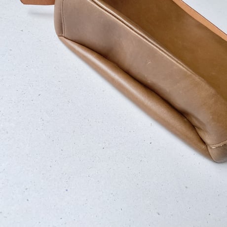 TIDE WAY レザーショルダーバック
