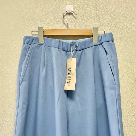 販売継続品 / タグ付き未使用品 / MidiUmi color easy pants
