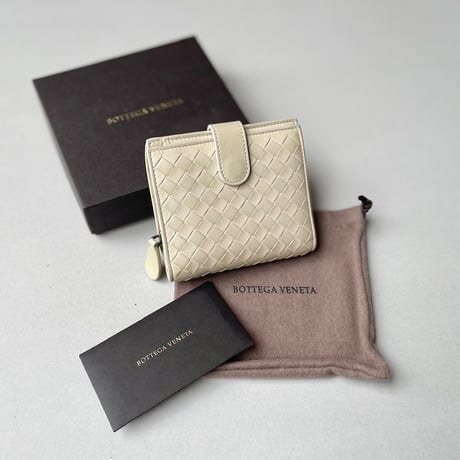 Bottega Veneta イントレチャート レザーウォレット