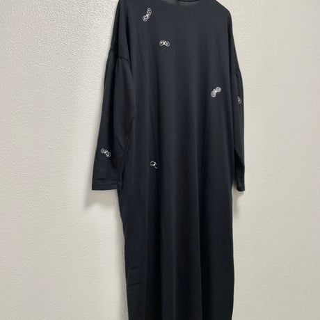 人気完売品 / minaperhonen -choucho- カットソードレス