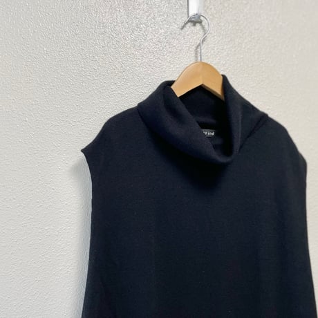 mizuiro ind  ウール混タートルネックノースリーブ ニットプルオーバー