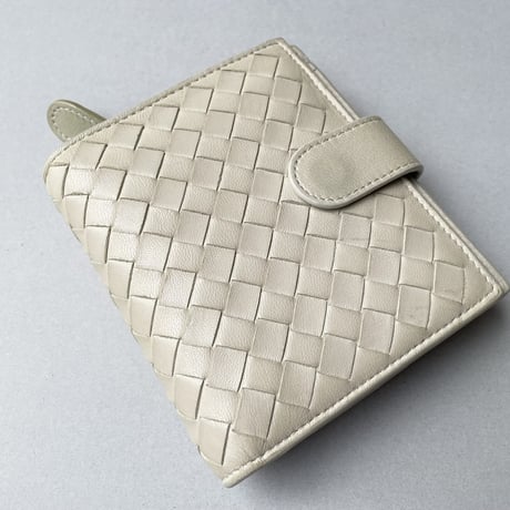 Bottega Veneta イントレチャート レザーウォレット