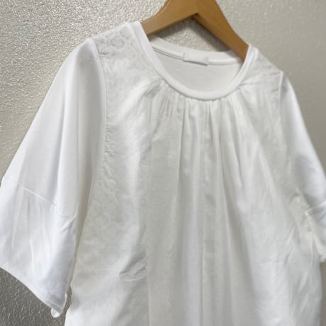 販売継続品 / TORIHS フロントレースT(花柄)  2(S-M)