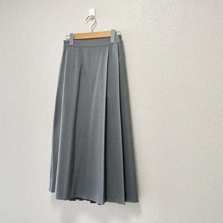 休日と詩 トリトンスカート
