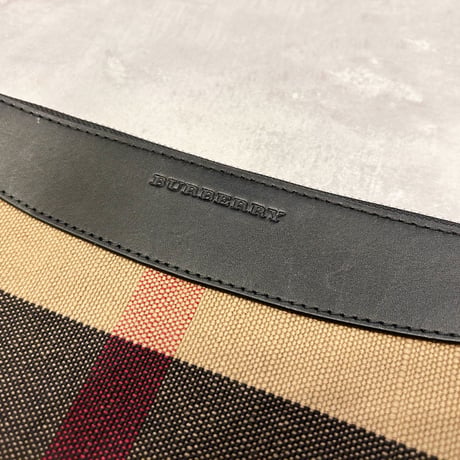 Burberry フラットショルダーバッグ