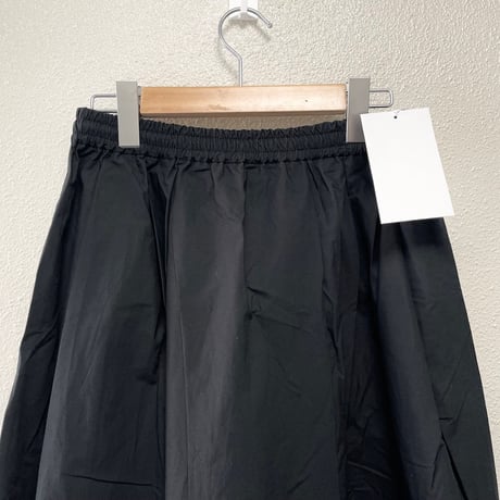 販売継続品 / タグ付き未使用品 / MARMARMAR タックボリュームスカート