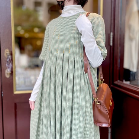 l'atelier du savon 手仕事刺繍ギンガムタックワンピース