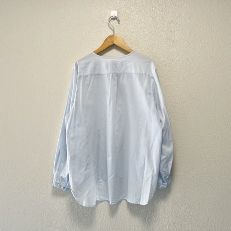 MidiUmi ノーカラーブラウス