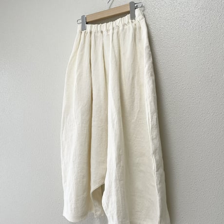 定番品 / あたう洋裁店 ポンポンマム サルエルパンツ 生成り