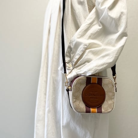 COACH ミニ デンプシー カメラバッグ