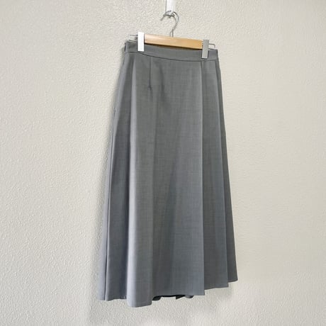 休日と詩 トリトンスカート