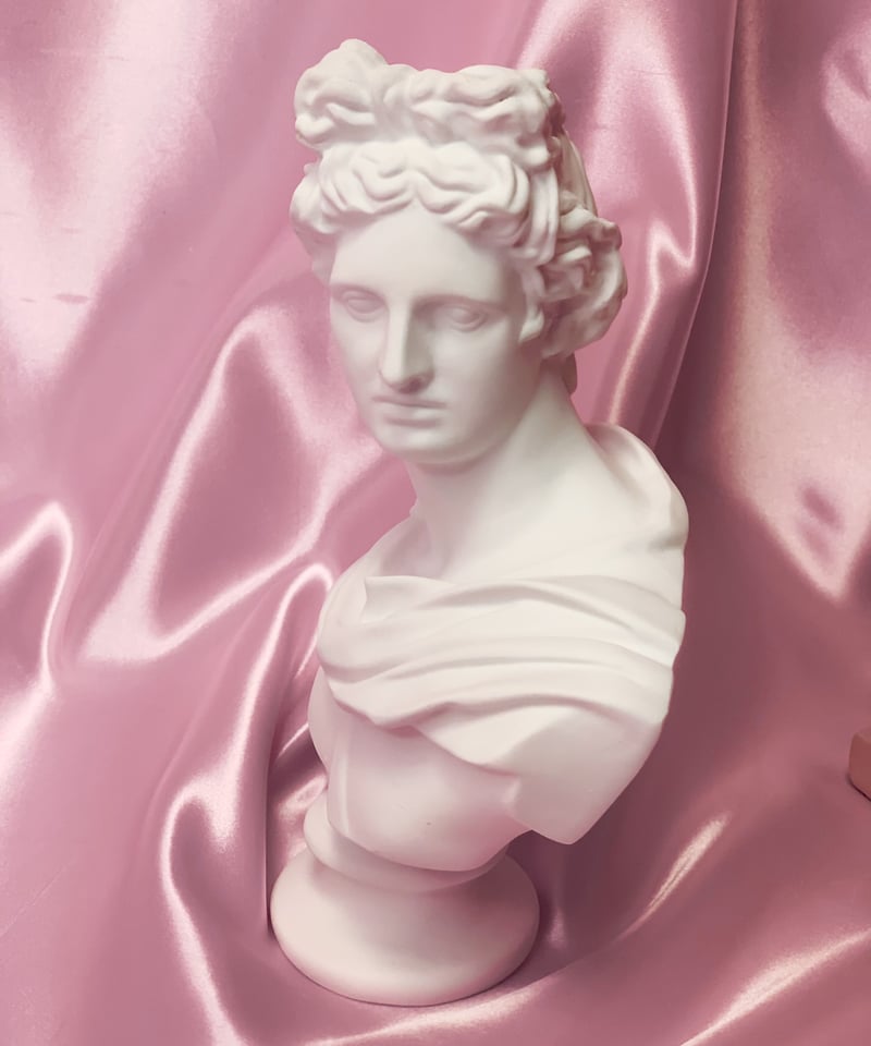 ホワイトアフロディーテ彫刻花瓶 | daisy select