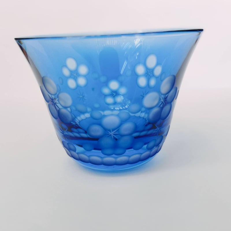 江戸切子ぐい呑み 梅の里 | 江戸切子製造販売店 彩り硝子工芸