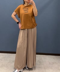 Dignite collier ディニテコリエ　サイドギャザーロゴTシャツ