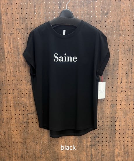 Dignite collier ディニテコリエ　Saine ロゴTシャツ