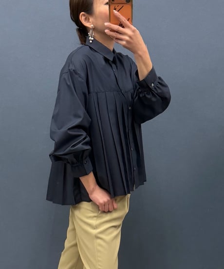 Uncarnet アンカルネ　プリーツデザインブラウス