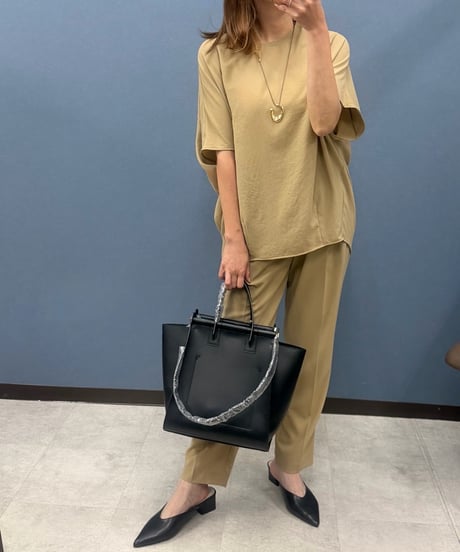 Dignite collier ディニテコリエ　ストレッチシフォンドルマン トップス