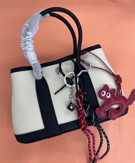 牛革レザートートバッグmini　パンダ