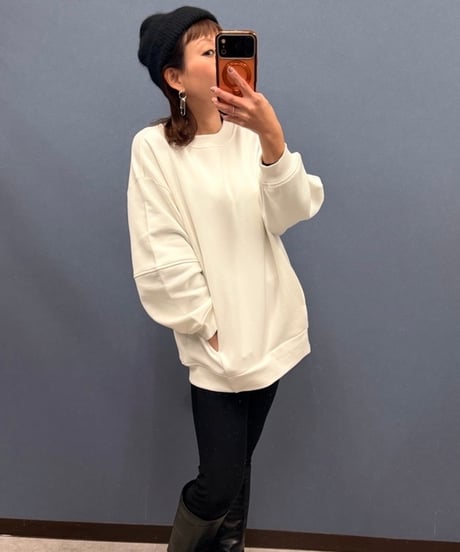 Dignite collier ディニテコリエ　ポケット付きシンプルスエット