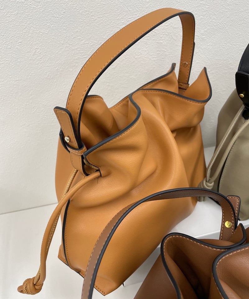 牛革製 2way 巾着バッグ ショルダー付き | HA-CHI