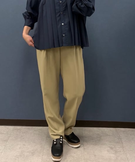 Uncarnet アンカルネ　テーパードパンツ