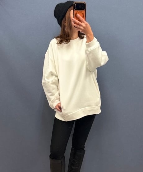 Dignite collier ディニテコリエ　ポケット付きシンプルスエット