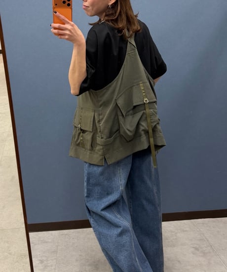 Pauline Bleu ポリーヌブロー　ロゴ ハイネックゆるTシャツ
