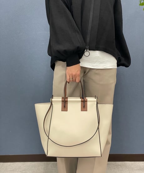 軽量合皮 2Wayハンドル軽量バッグ3col
