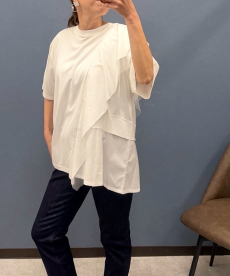 Pauline Bleu ポリーヌブロー　アシメデザインフリルチュールカットソー