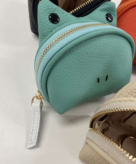 牛革製　カエルちゃんポーチ