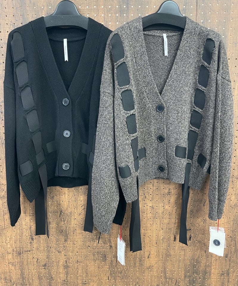 Dignite collier ディニテコリエ テープデザインニットカーデ | HA-CHI