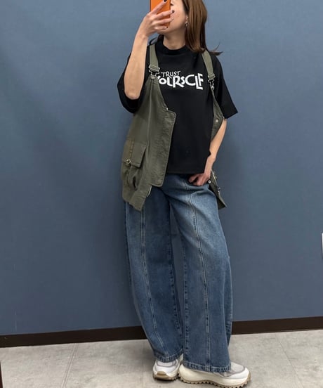 Pauline Bleu ポリーヌブロー　ロゴ ハイネックゆるTシャツ