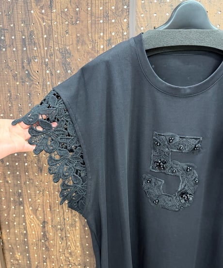 Pauline Bleu ポリーヌブロー　no.5 ビジューTシャツ