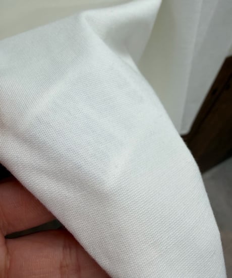 Pauline Bleu ポリーヌブロー　ロゴ ハイネックゆるTシャツ