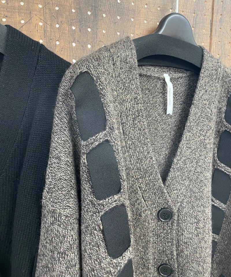 Dignite collier ディニテコリエ テープデザインニットカーデ | HA-CHI